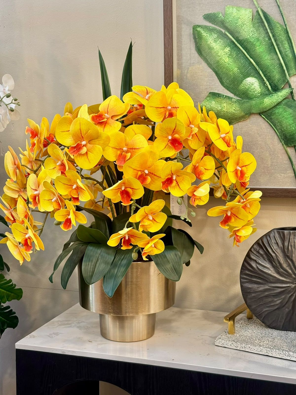 Arreglo de Orquideas Artificial Amarillas Base dorada