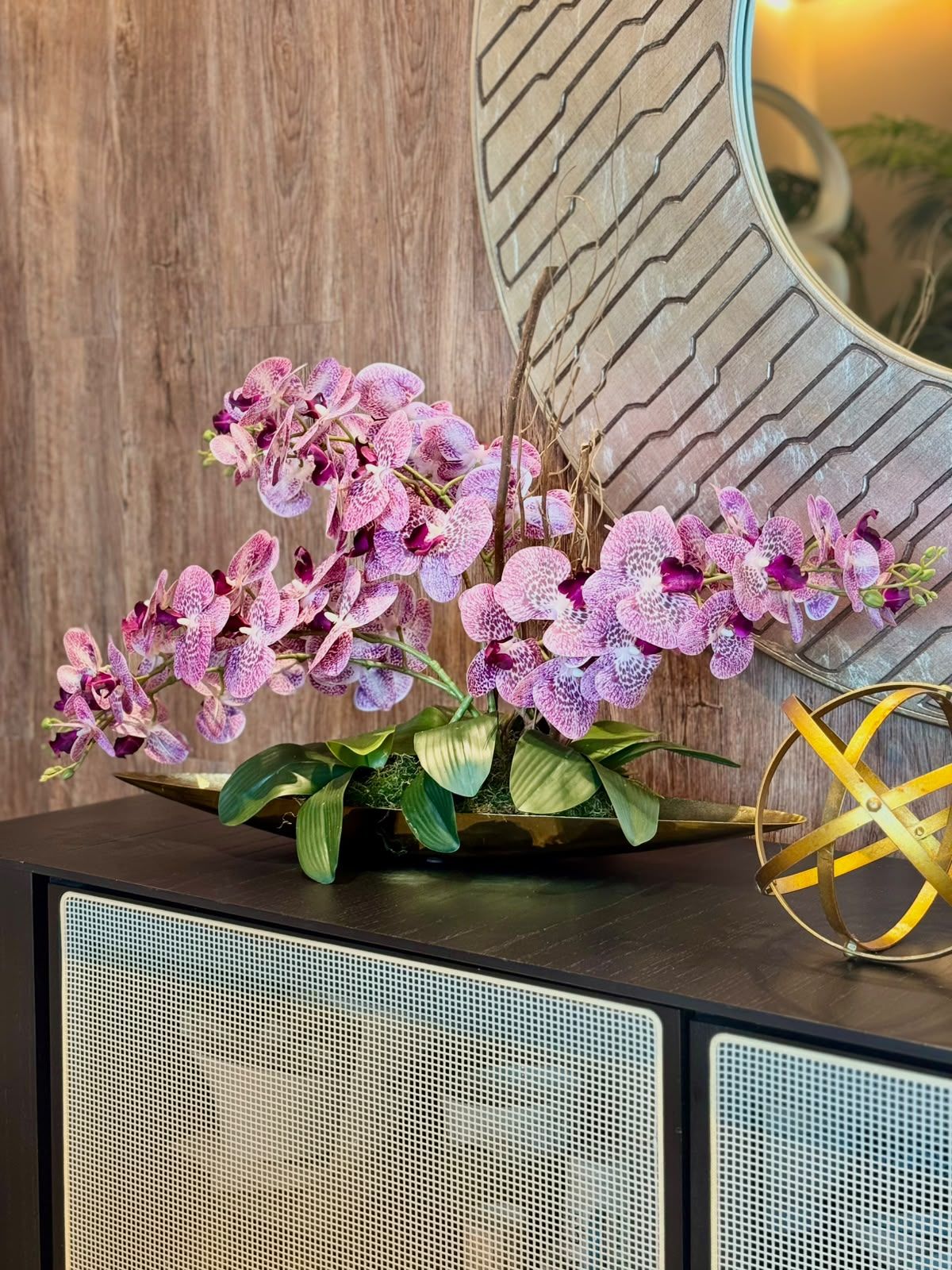 Arreglo de Orquideas Violeta Pintada – vista 2