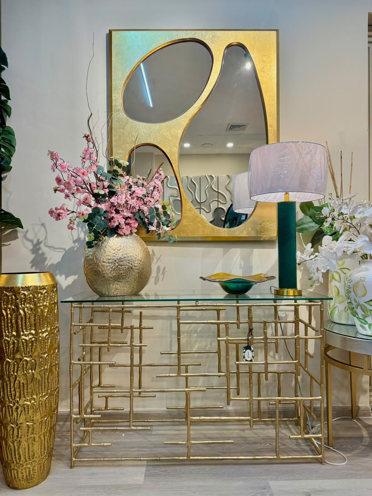 Consola dorado De palitos