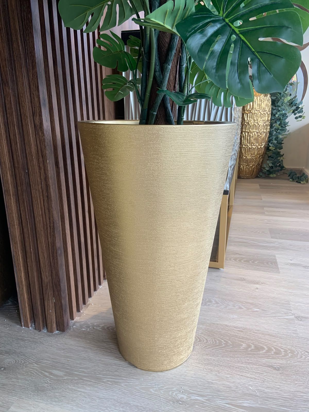 Pote dorado Decorativo Mediano